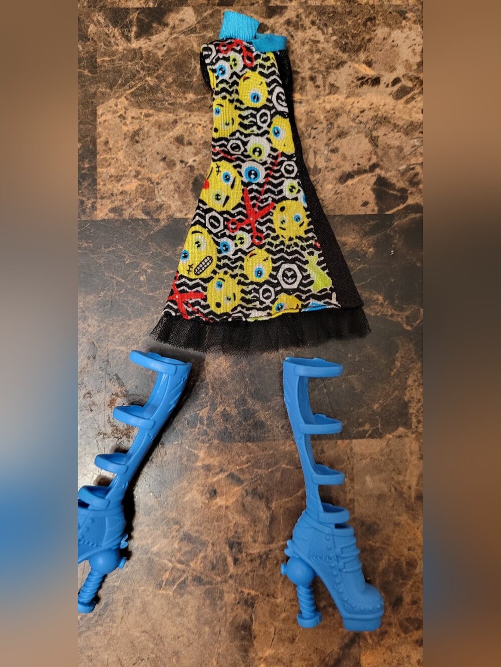 Monster High 2016 Emoji Frankie Stein Outfit & Shoes,fit G1 & G2 Dolls